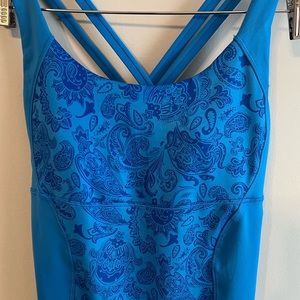 Lululemon size 10 yoga top